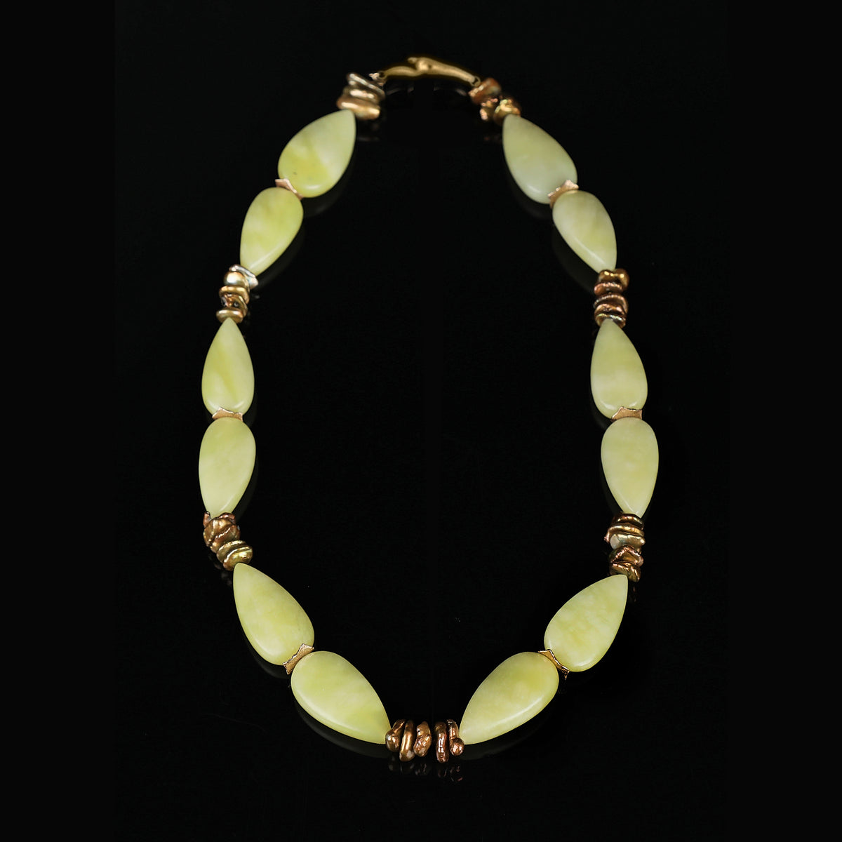 Glistening Moss: Jade, Pearl, and Gold Necklace