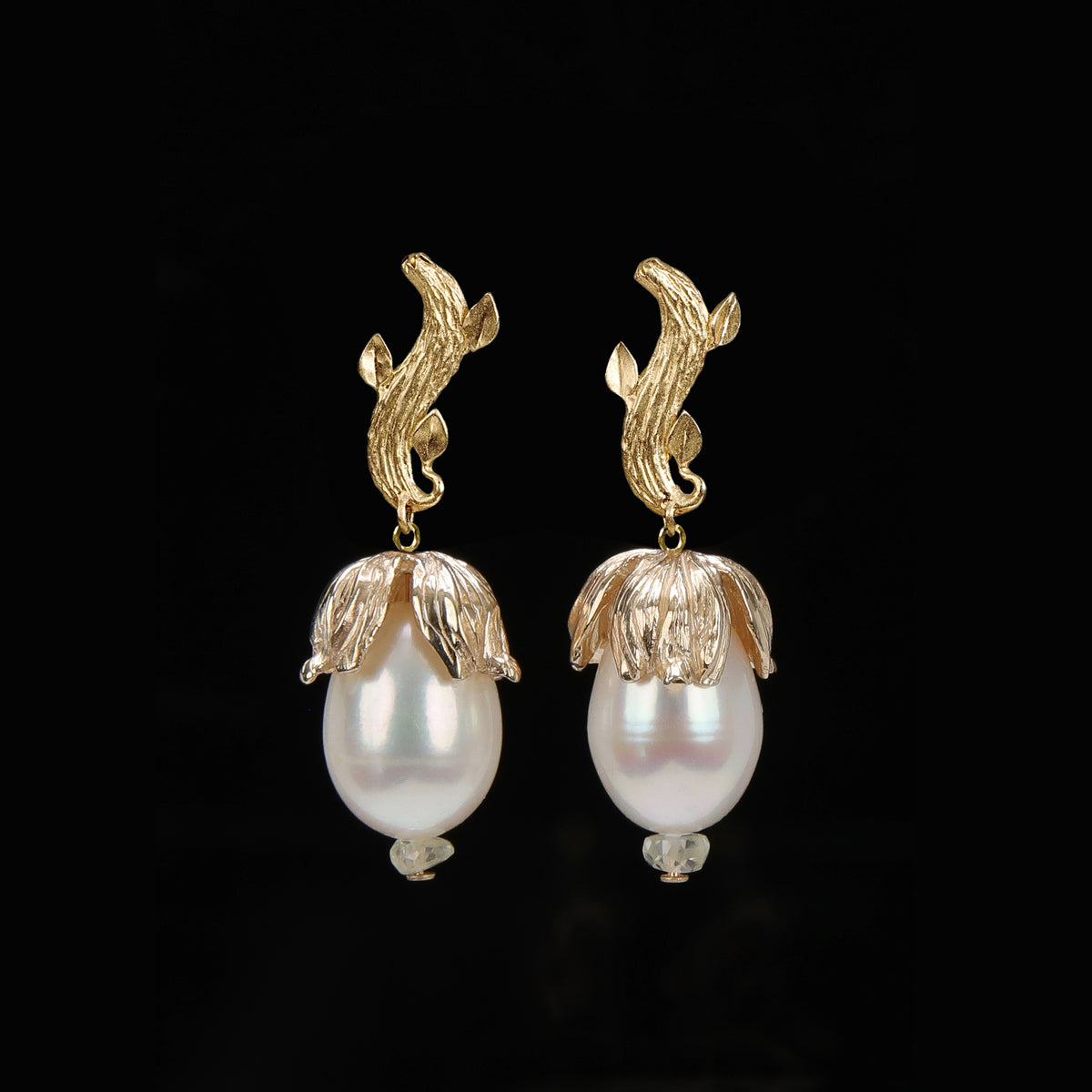 Golden Buds: Freshwater Pearl, Songea Sapphire, and Gold Earring