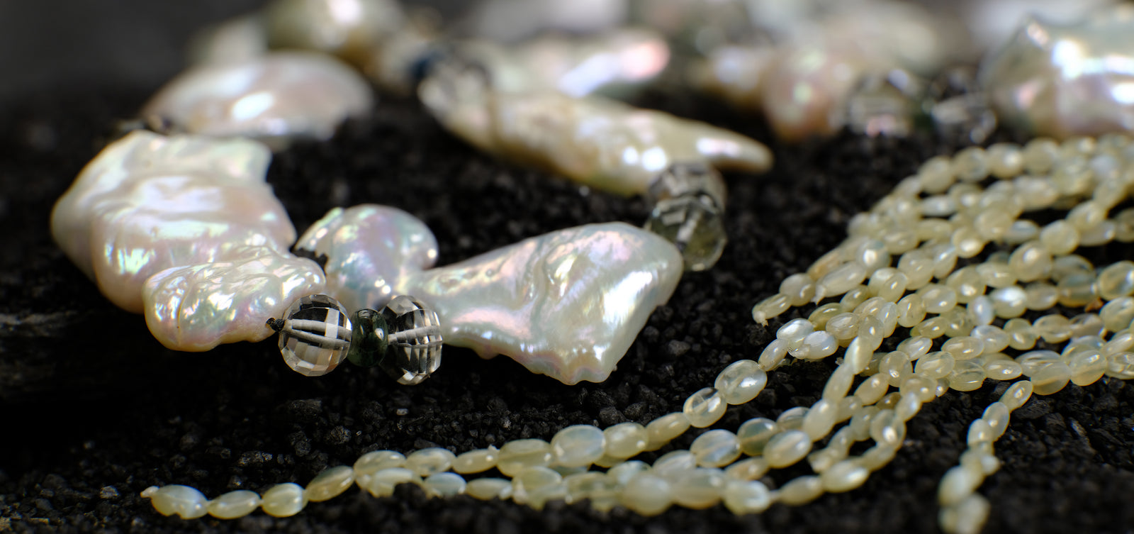 Beautiful Cat's Eyes: Pearl, Prasiolite, Sapphire, and Cat's Eye Chrysoberyl Rope Necklace